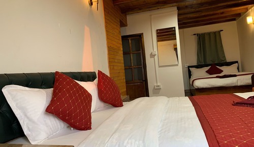Premier Room