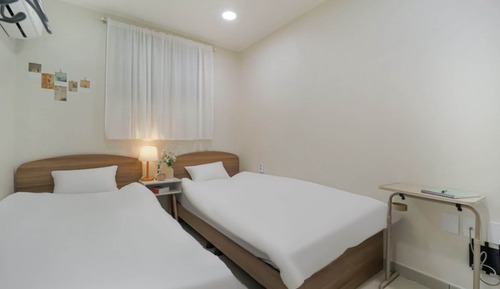 Double or Twin Room (MUST Contact Hotel Before Check-in)