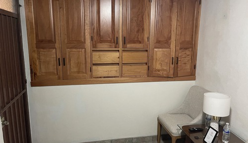 Economy Suite