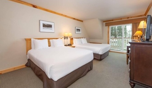 Economy Room, 2 Queen Beds (Selkirk)
