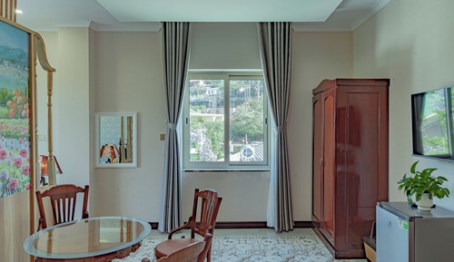 Classic Studio Suite, Mountain View
