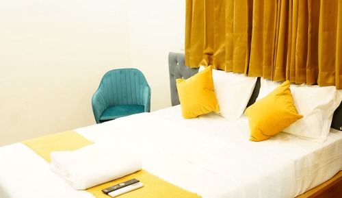 Deluxe Room, City View