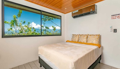 Suite, Balcony, Mountain View