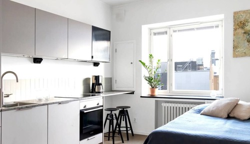 Basic Apartment, City View