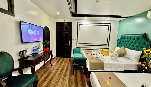 Superior Triple Room, Patio