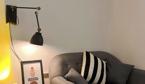 Business Studio Suite, 1 Queen Bed