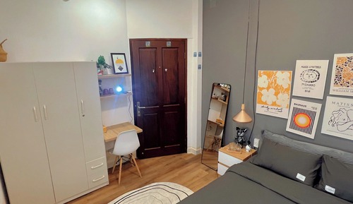 Deluxe Studio
