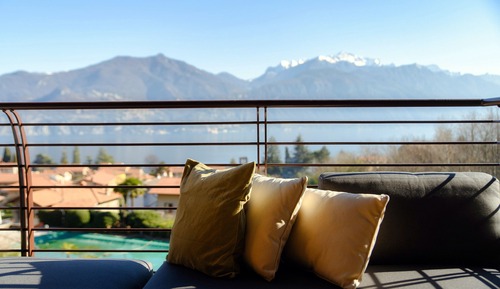 Apartment, Lake View