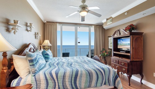 Deluxe Condo, 2 Bedrooms, Balcony, Beach View