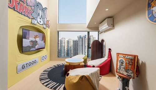 Signature Suite