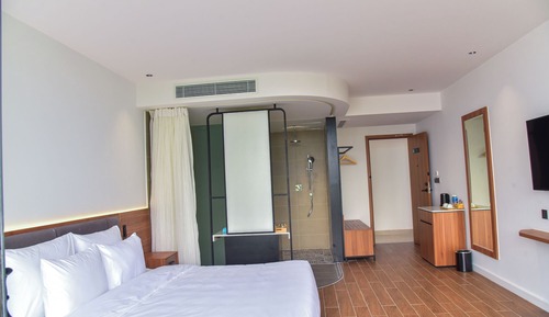 Executive Room, 1 King Bed, Private Bathroom, Sea View