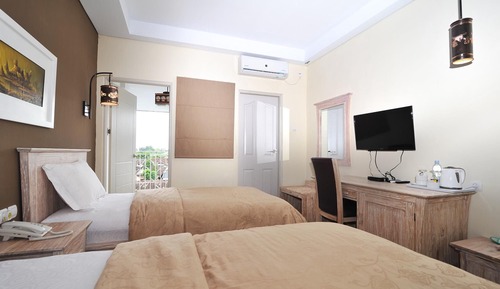 Twin Room, Courtyard View