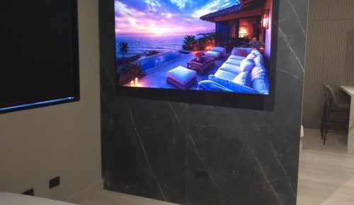 Signature Room
