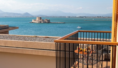 Two-Bedroom Suite with Direct Sea View