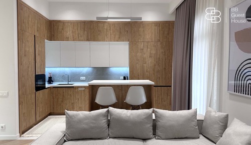 Luxury Apartment, Courtyard View