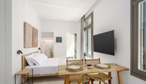 Superior Suite, City View