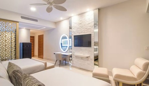 Luxury Suite, 1 King Bed with Sofa bed, Non Smoking, Kitchen