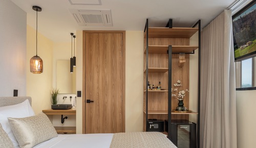 Standard Room (602)