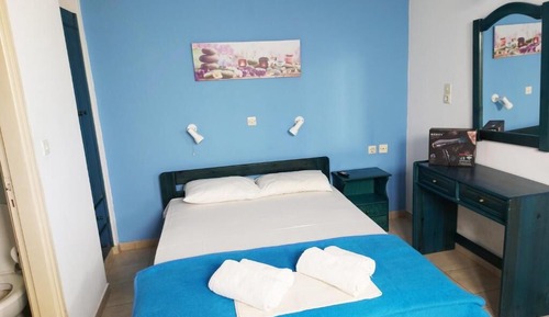Economy Room