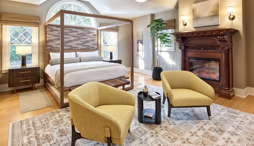 Deluxe Suite, Hill View