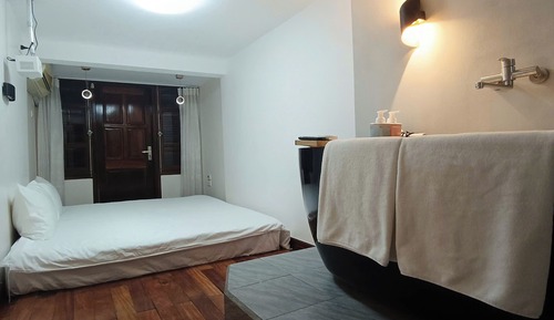 Luxury Double Room, Balcony, City View