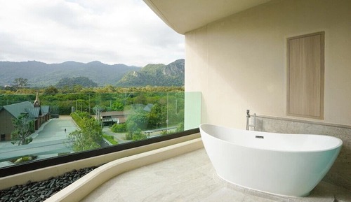 Deluxe Single Room, Balcony, Pool View