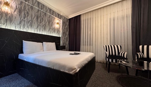 Economy Room, City View