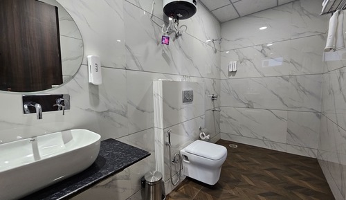 Luxury Suite