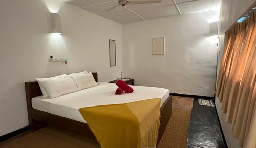 Basic Double Room