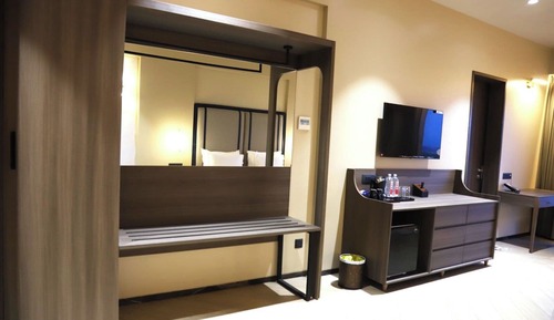 Premier Room, Lake View
