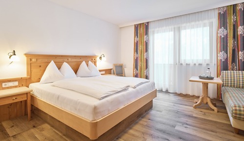 Superior Double Room, Balcony, Mountain View