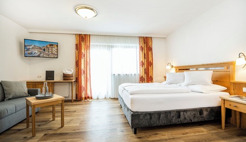 Junior Quadruple Room, Balcony, Mountain View