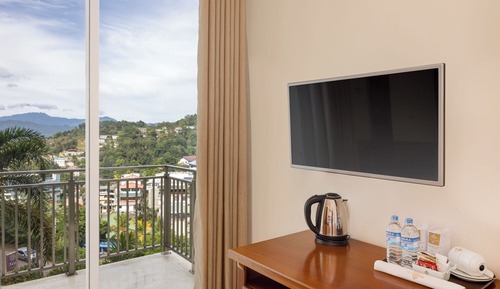 Deluxe Triple Room, Balcony, Mountain View