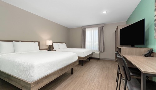 Suite, 2 Queen Beds, Non Smoking