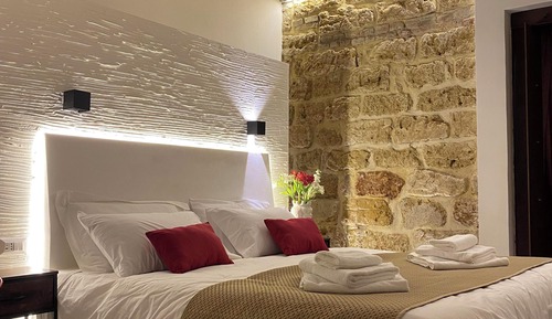 Deluxe Triple Room, Courtyard View
