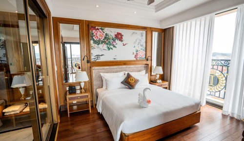 Studio Suite, 1 Bedroom, Lake View