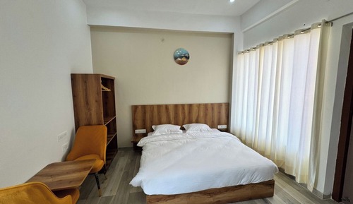 Luxury Double Room, City View