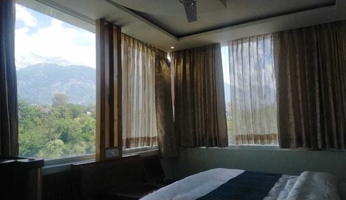 Luxury Double Room, Balcony, Hill View