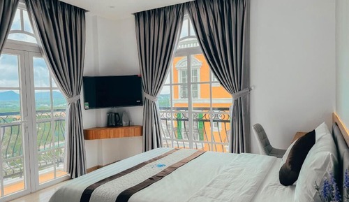 Superior Double Room, Balcony, Mountain View