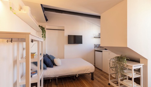 Panoramic Studio, Balcony, City View