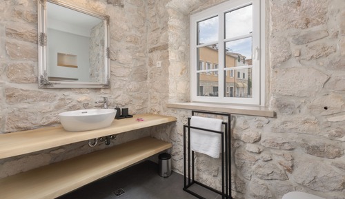 Deluxe Double Room, Garden View