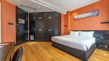 Comfort Room, City View