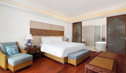 Premier Room, 1 King Bed