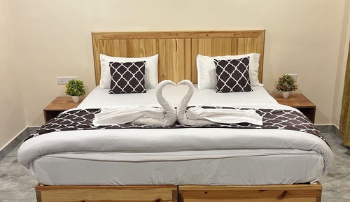 Luxury Cottage, 1 Queen Bed, Mountain View