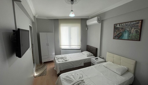 Standard Triple Room, City View