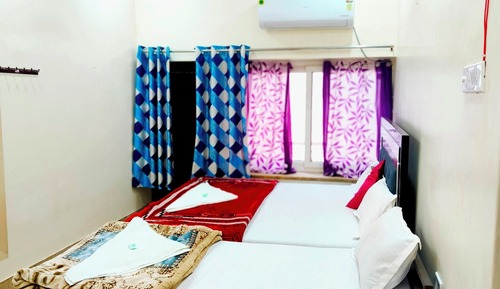 Deluxe Double or Twin Room, Private Bathroom, City View