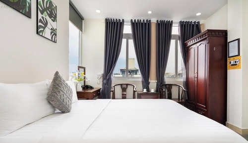 Deluxe Room, City View