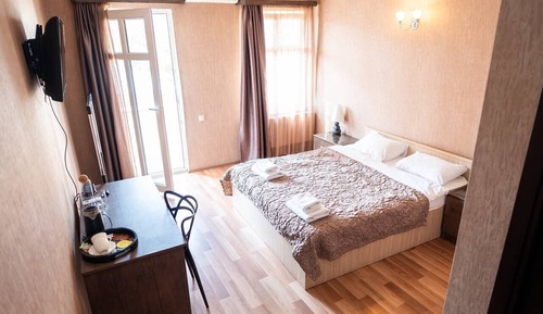 Classic Double Room, 1 Bedroom, Non Smoking, Courtyard View