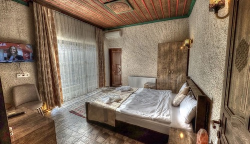 Family Triple Room, Garden View