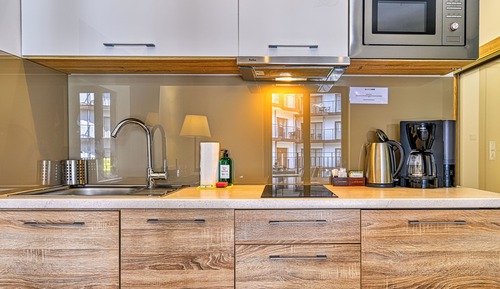 Apartment (252)